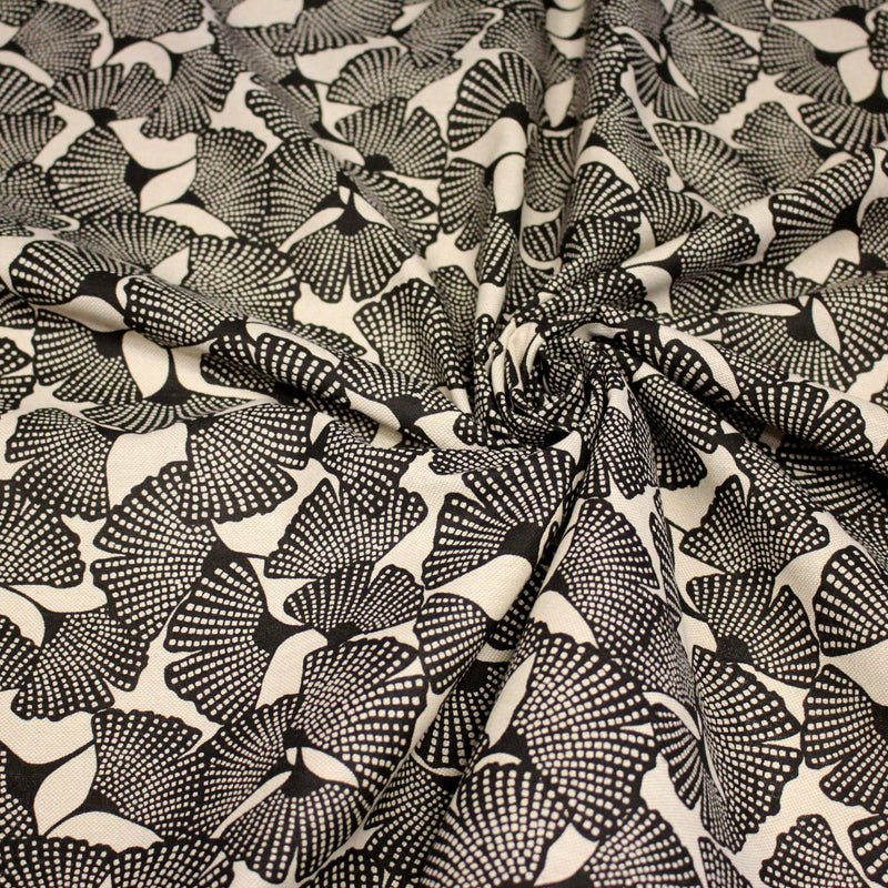 Tissu coton demi natté motif japonais GINKGO : BLEU ou NOIR - OEKO - TEX STANDARD 100 - tissuspipi.com