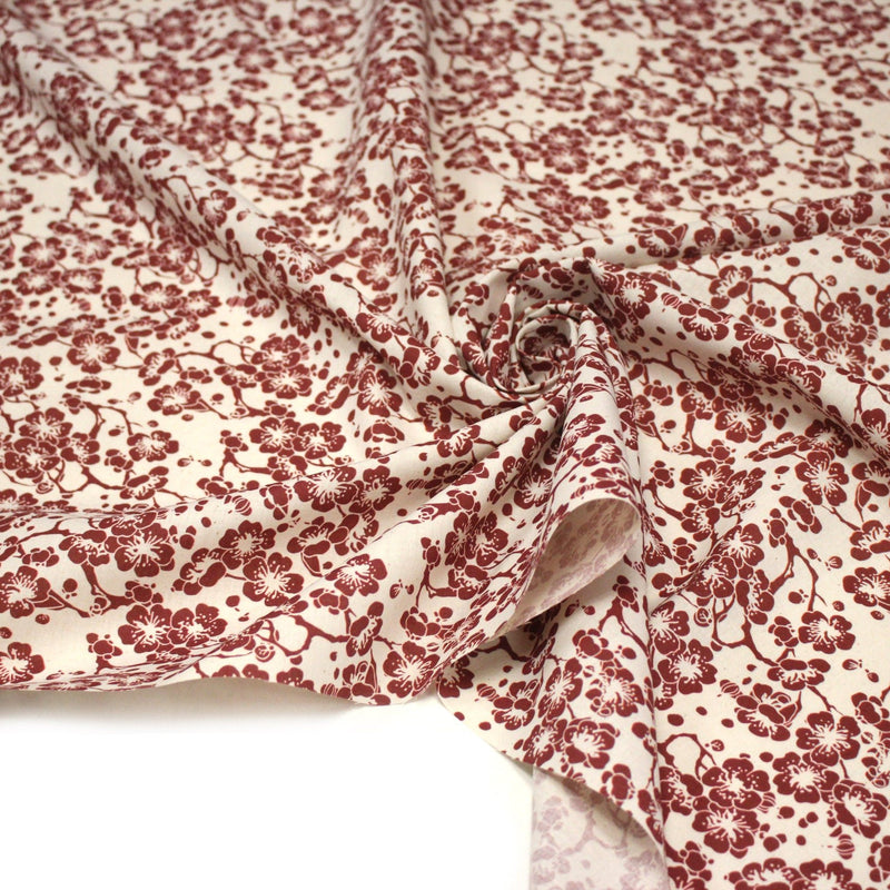 Tissu cotonnade motif japonais HANA aux fleurs de cerisier, tons écrus et rouges - tissuspipi.com