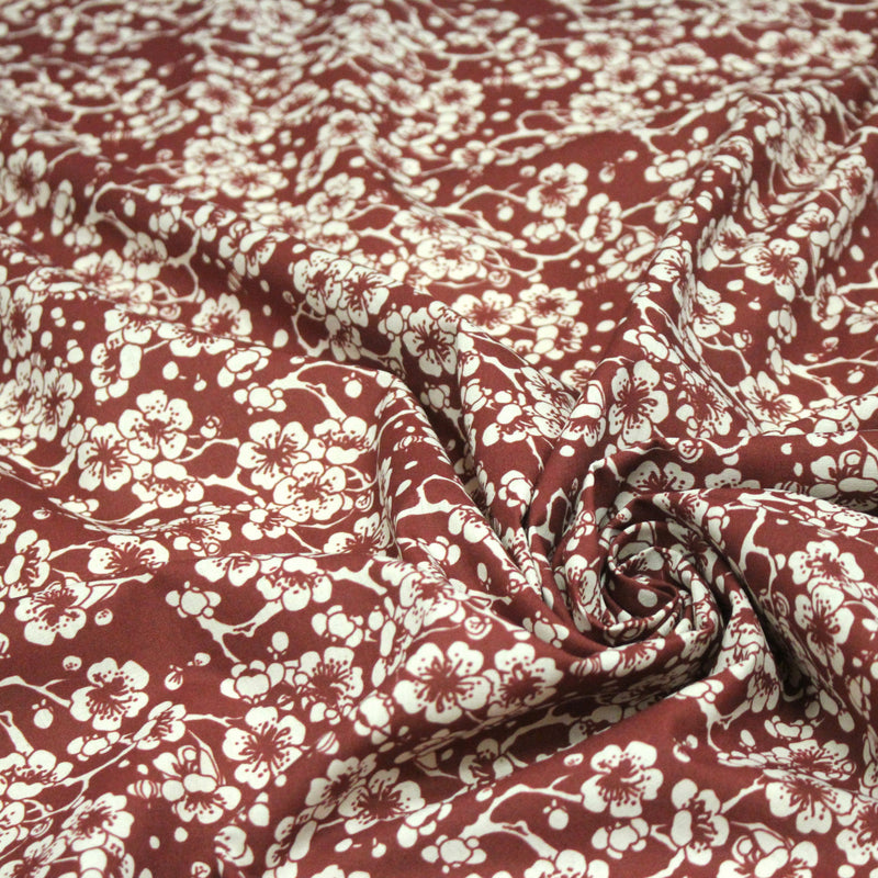 Tissu cotonnade motif japonais HANA aux fleurs de cerisier, tons écrus et rouges - tissuspipi.com