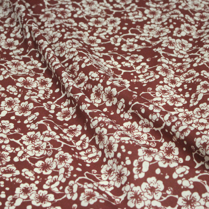 Tissu cotonnade motif japonais HANA aux fleurs de cerisier, tons écrus et rouges - tissuspipi.com