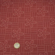 Tissu cotonnade motif japonais SASHIKO – tons rouge & écrus - tissuspipi.com