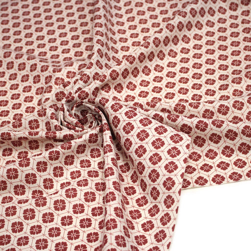 Tissu cotonnade motif japonais KIKKŌ HANABISHI, fleurs & hexagones, rouge & écru - tissuspipi.com