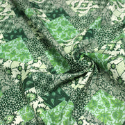 Tissu coton fin imprimé INDIENNES, patchwork vert de motifs floraux et arabesques- STANDARD 100 OEKO-TEX - tissuspipi.com