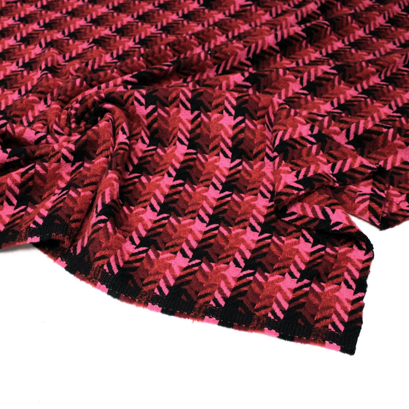 Tissu lainage grand motif pied de coq aux tons roses & noirs - Fabrication italienne - tissuspipi.com