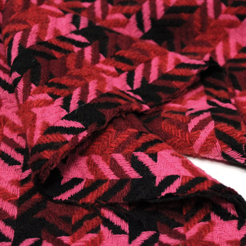 Tissu lainage grand motif pied de coq aux tons roses & noirs - Fabrication italienne - tissuspipi.com