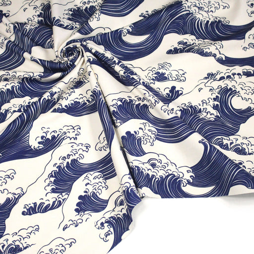 Tissu gabardine coton imprimée HOKUSAI Vagues japonaises bleues & blanc cassé - OEKO - TEX - tissuspipi.com