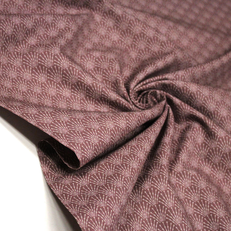Tissu cotonnade bordeaux aux motifs géométriques blancs ART DECO - STANDARD 100 OEKO - TEX - tissuspipi.com