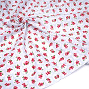 Tissu popeline SHOREDITCH, motif britannique fleuri rose, fond bleu ciel & blanc - tissuspipi.com