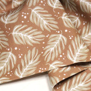 Tissu cotonnade caramel aux feuilles tropicales - STANDARD 100 OEKO - TEX - tissuspipi.com