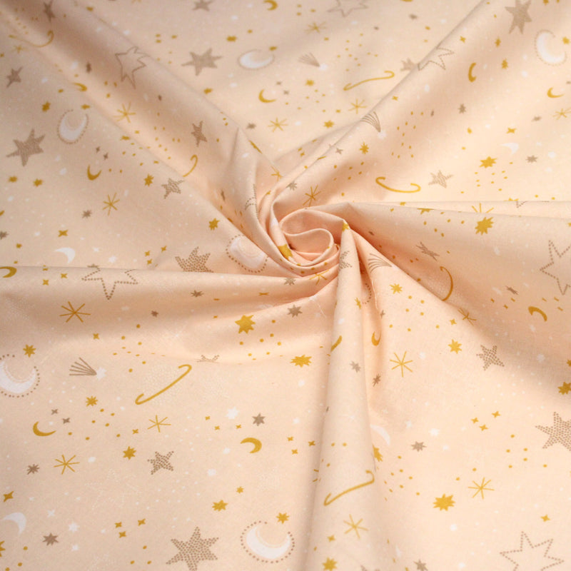 Tissu cotonnade enfant, LA VOIE LACTEE, les étoiles et la lune, tons corail - OEKO - TEX STANDARD 100 - tissuspipi.com