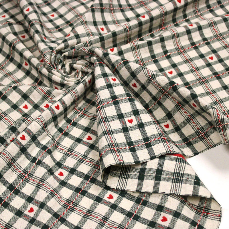 Tissu coton épais COEUR DES ALPES : carreaux traditionnels de chalet & petits cœurs tissés – 2 coloris disponibles - tissuspipi.com