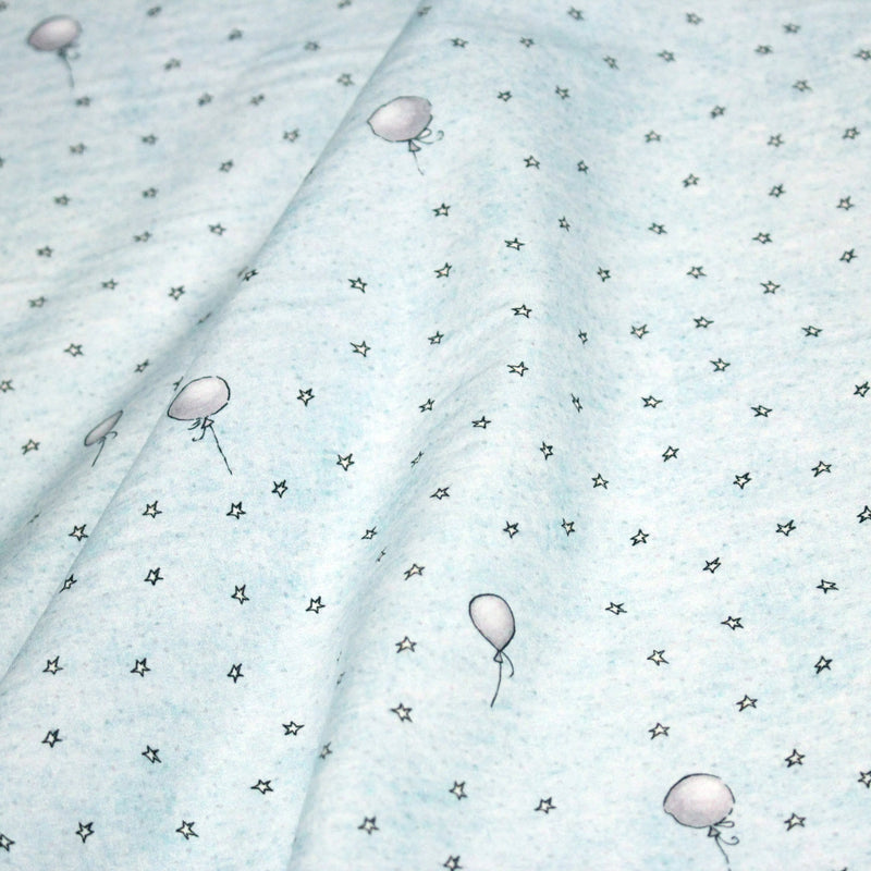 Tissu cotonnade enfant – Étoiles & ballons de baudruche – tons bleus - tissuspipi.com