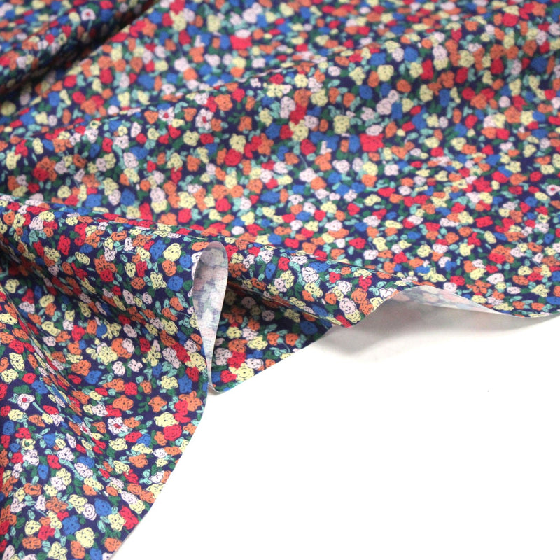 Tissu cotonnade fleurie ZELIE, fines fleurs & fond bleu ou blanc - OEKO - TEX - tissuspipi.com