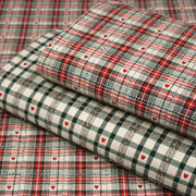 Tissu coton épais COEUR DES ALPES : carreaux traditionnels de chalet & petits cœurs tissés – 2 coloris disponibles - tissuspipi.com