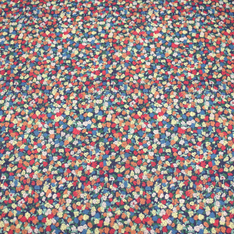Tissu cotonnade fleurie ZELIE, fines fleurs & fond bleu ou blanc - OEKO - TEX - tissuspipi.com