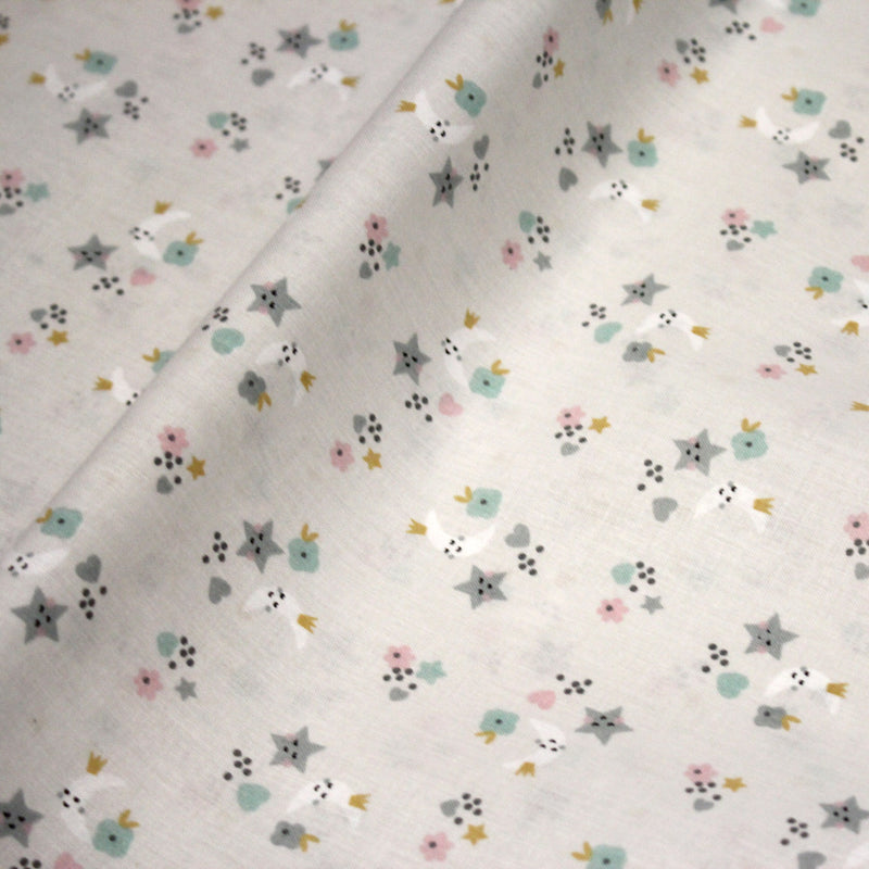 Tissu cotonnade enfant, fines fleurs, lunes et étoiles - OEKO - TEX STANDARD 100 - tissuspipi.com