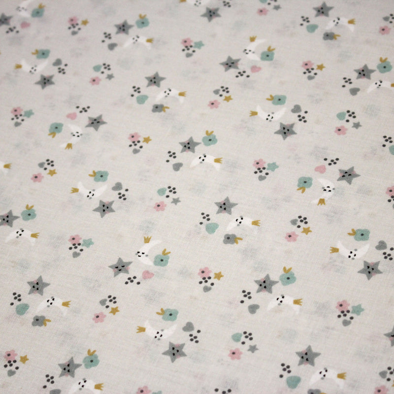 Tissu cotonnade enfant, fines fleurs, lunes et étoiles - OEKO - TEX STANDARD 100 - tissuspipi.com