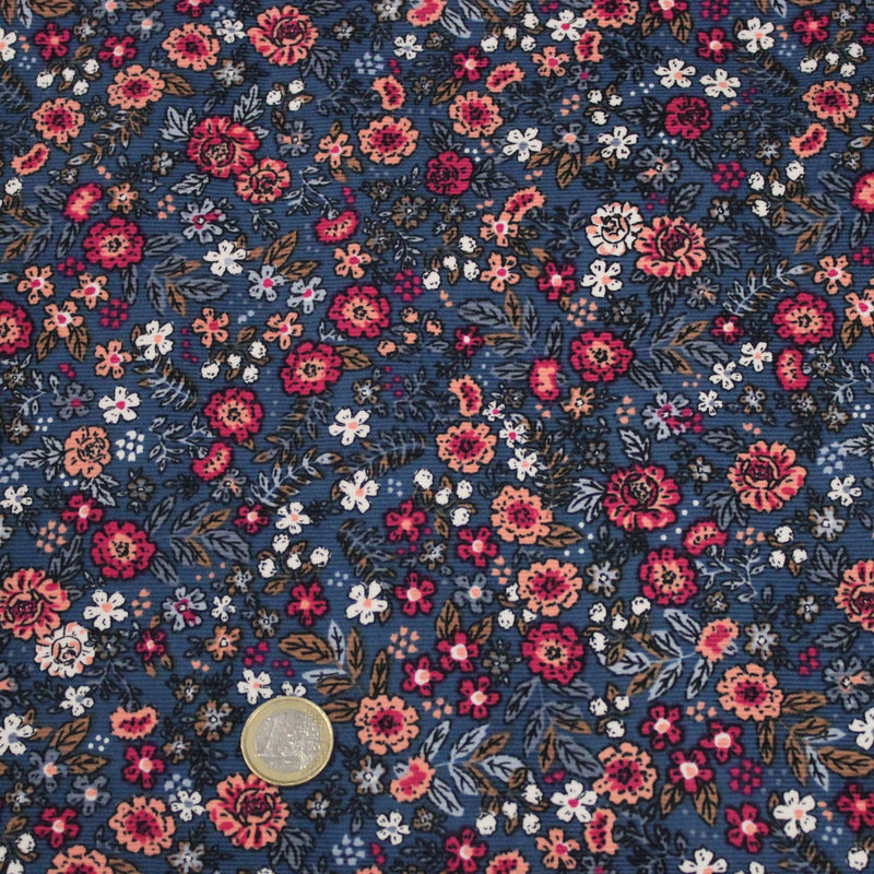 Tissu velours milleraies imprimé fleuri bleu Prusse aux fines fleurs corail, byzantin, blanches - STANDARD 100 OEKO-TEX - tissuspipi.com