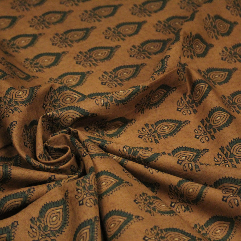 Tissu coton fin imprimé INDIENNES, ocre et motif Kalahari paisley vert - STANDARD 100 OEKO - TEX - tissuspipi.com