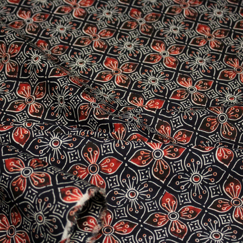 Tissu coton fin imprimé INDIENNES, noir aux motifs floraux géométriques - STANDARD 100 OEKO - TEX - tissuspipi.com