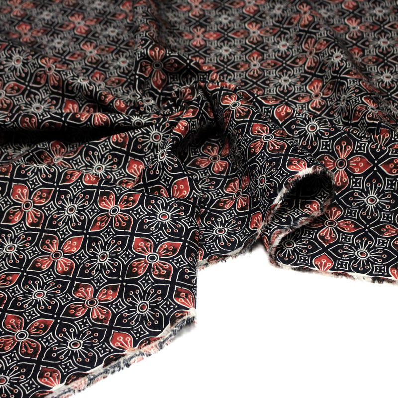 Tissu coton fin imprimé INDIENNES, noir aux motifs floraux géométriques - STANDARD 100 OEKO - TEX - tissuspipi.com