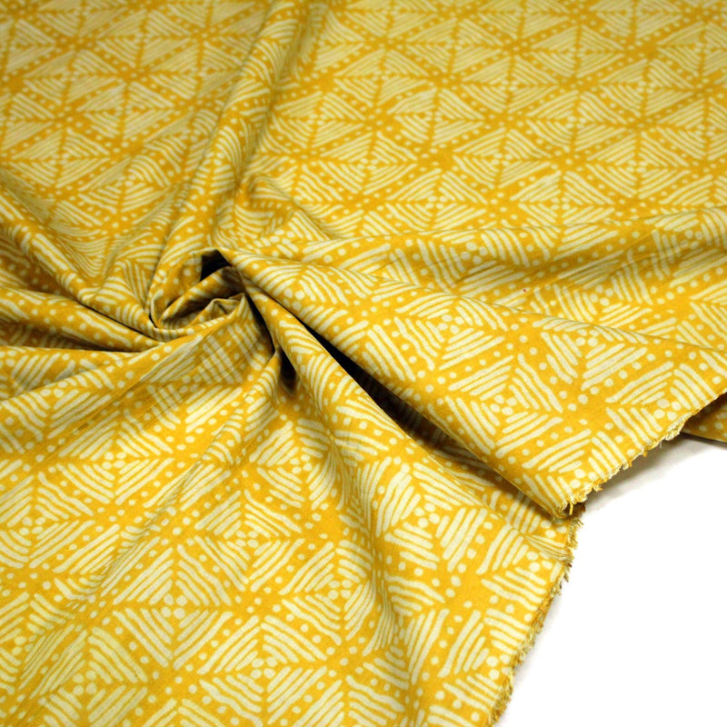 Tissu coton fin imprimé INDIENNES, jaune & motif Shibori géométrique écru - STANDARD 100 OEKO - TEX - tissuspipi.com