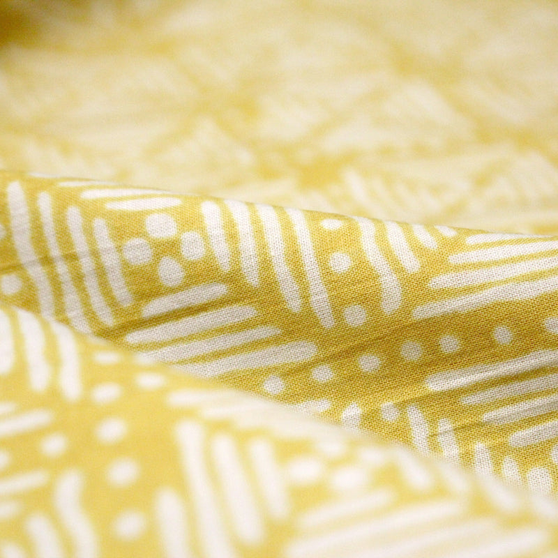 Tissu coton fin imprimé INDIENNES, jaune & motif Shibori géométrique écru - STANDARD 100 OEKO - TEX - tissuspipi.com
