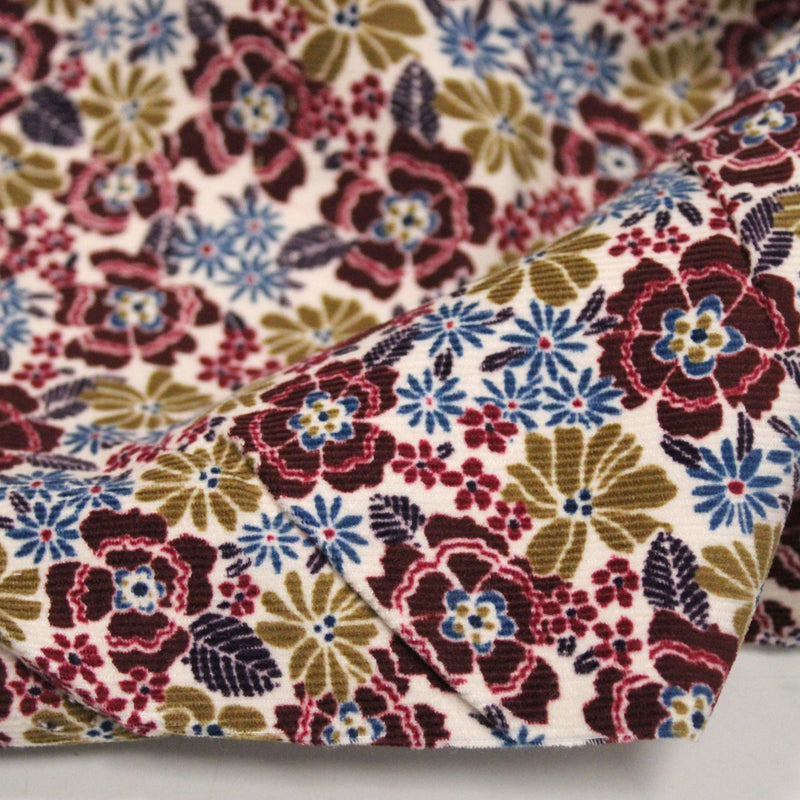 Tissu velours milleraies imprimé écru aux fleurs bordeaux, ocre, fleur pétrole - STANDARD 100 OEKO-TEX - tissuspipi.com
