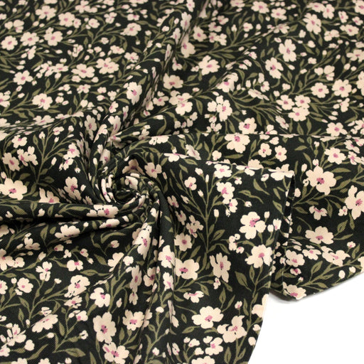 Tissu velours milleraies imprimé vert anglais aux fleurs écrues & fines feuilles - STANDARD 100 OEKO-TEX - tissuspipi.com