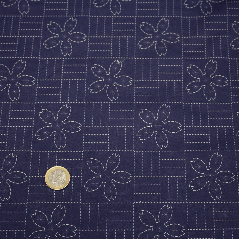 Tissu cotonnade motif japonais SASHIKO tons bleus & écrus - tissuspipi.com