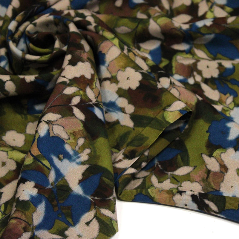 Tissu Viscose fluide aux fleurs aquarelle tons verts, bleus, marron – STANDARD 100 OEKO-TEX - tissuspipi.com