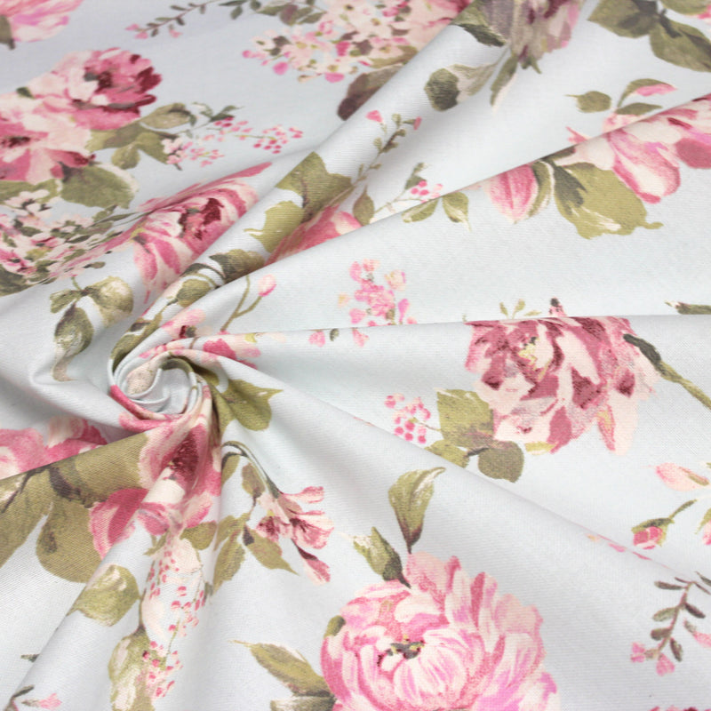 Tissu motif britannique aux grandes fleurs roses : lin, bleu, écru - COLLECTION BRIGHTON - tissuspipi.com