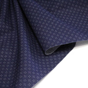 Tissu cotonnade motif japonais KA - KASURI aux croix écrus & fond bleu - tissuspipi.com
