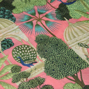 Tissu coton fin imprimé INDIENNES, rose, temples indiens, palmiers et paons, écru / vert / bleu - tissuspipi.com