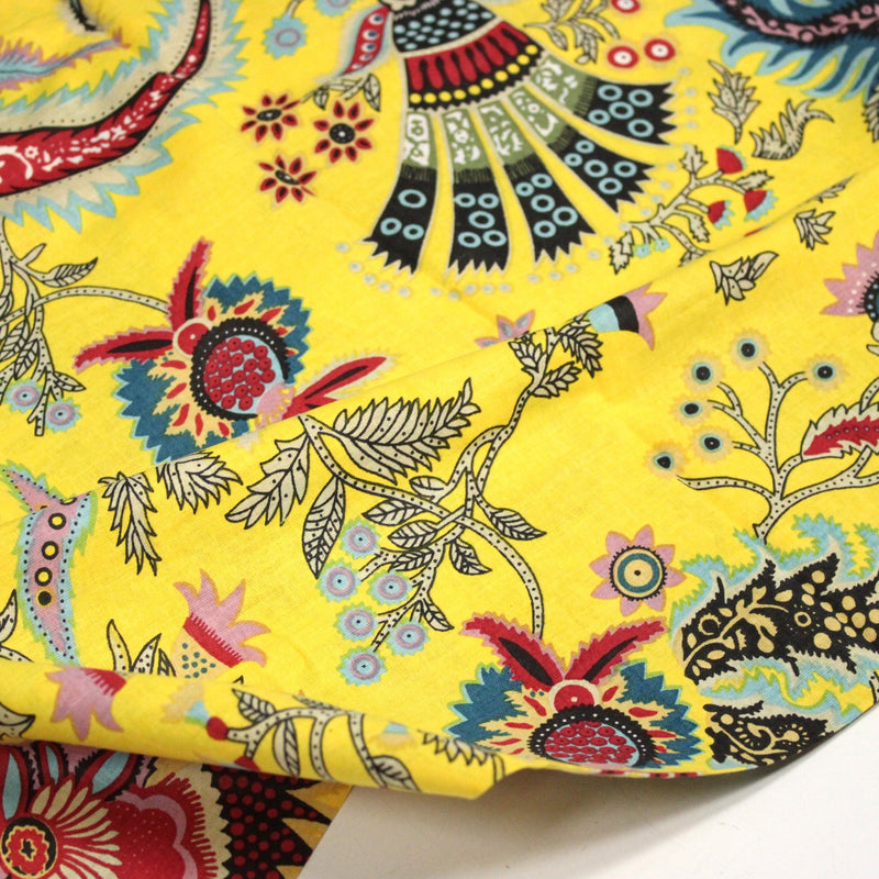 Tissu coton fin imprimé INDIENNES, jaune aux fleurs et motifs indiens multicolores - tissuspipi.com