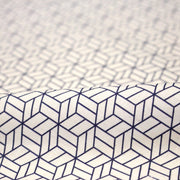 Tissu cotonnade motif japonais KAGOME – Bleu indigo & écru - tissuspipi.com