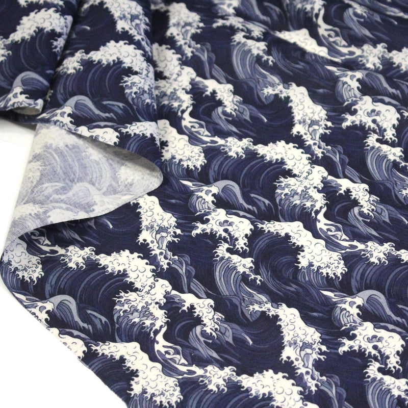 Tissu cotonnade motif de la vague d'HOKUSAI, tons bleus & écrus - tissuspipi.com