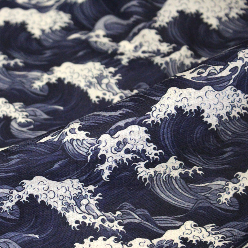 Tissu cotonnade motif de la vague d'HOKUSAI, tons bleus & écrus - tissuspipi.com