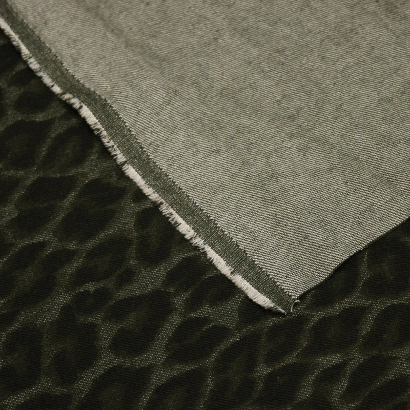 Tissu DENIM brut coton, imprimé motif léopard : trois couleurs dispo : noir / vert kaki / chocolat - tissuspipi.com