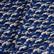 Tissu cotonnade motif japonais de la vague Kanagawa d’Hokusai, tons bleus & blancs - OEKO - TEX - tissuspipi.com