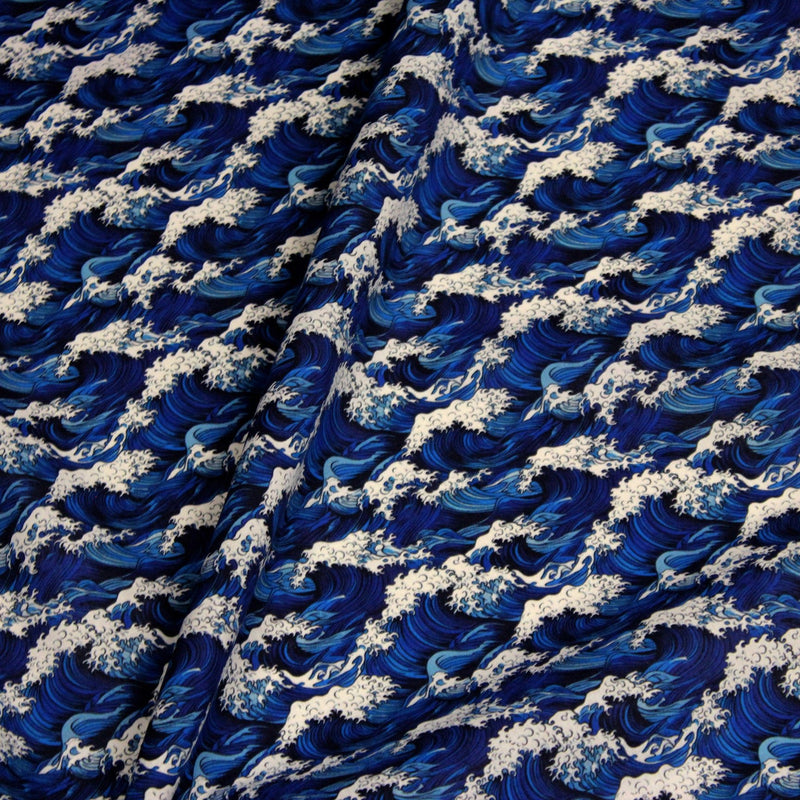 Tissu cotonnade motif japonais de la vague Kanagawa d’Hokusai, tons bleus & blancs - OEKO - TEX - tissuspipi.com