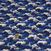 Tissu cotonnade motif japonais de la vague Kanagawa d’Hokusai, tons bleus & blancs - OEKO - TEX - tissuspipi.com