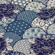 Tissu cotonnade GIMZA aux motifs japonais floraux & géométriques traditionnels, tons bleus - OEKO - TEX - tissuspipi.com