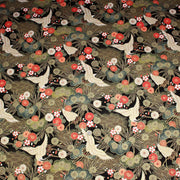Tissu coton motif japonais TSURU aux grues dorées, chrysanthèmes & Seigaiha, fond noir - COLLECTION JAPON DORÉ - tissuspipi.com