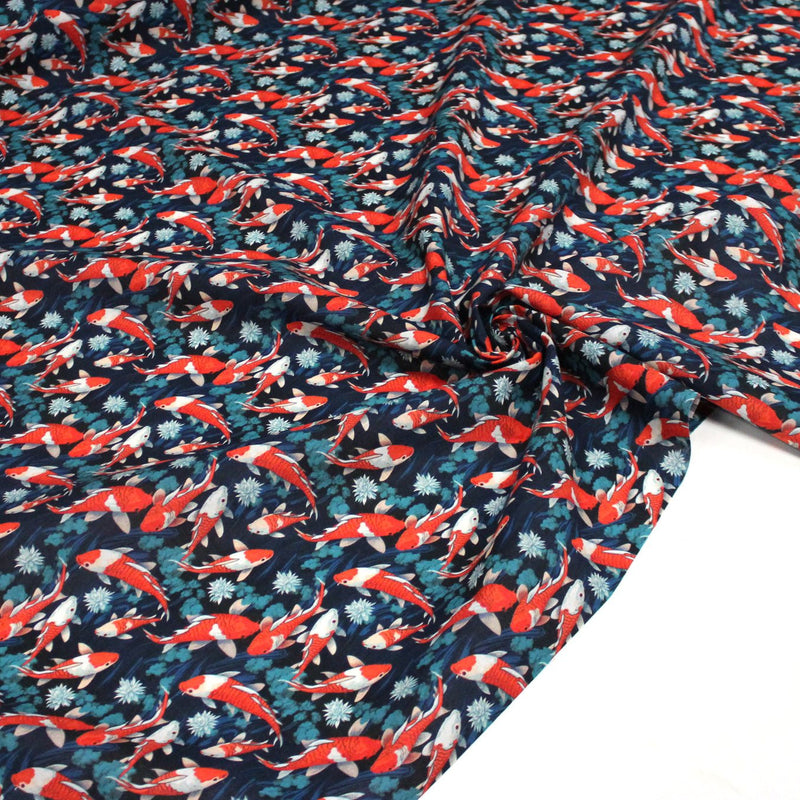 Tissu cotonnade motif japonais KOï aux poissons carpes koï rouges, fleurs et fond bleu - OEKO - TEX - tissuspipi.com