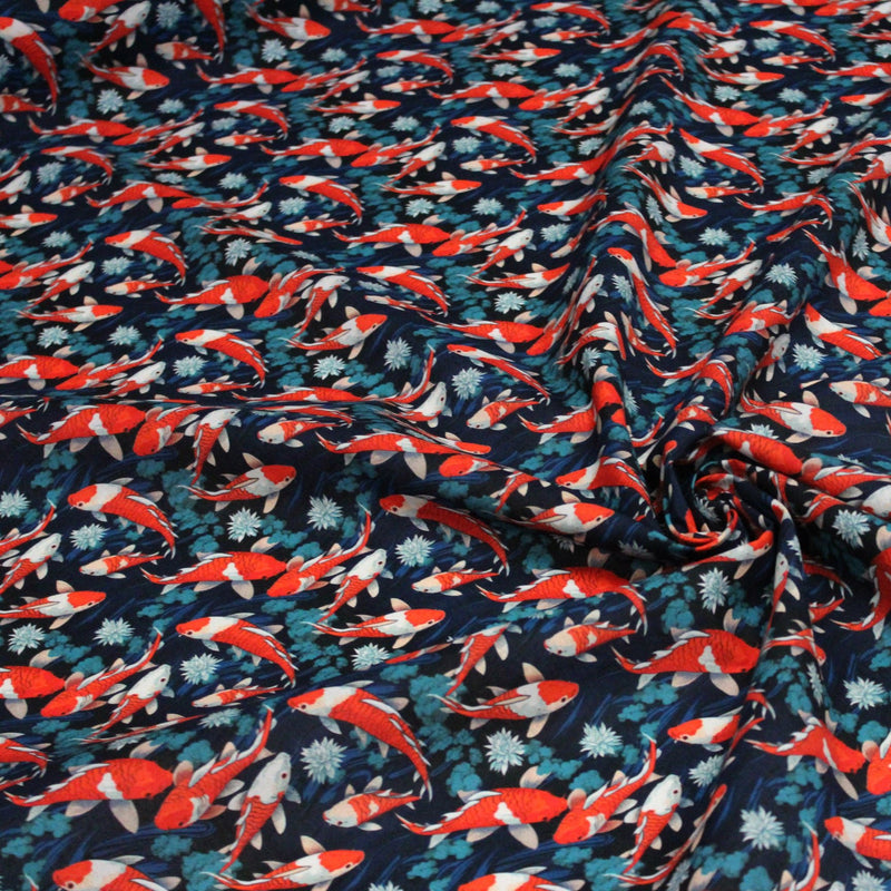 Tissu cotonnade motif japonais KOï aux poissons carpes koï rouges, fleurs et fond bleu - OEKO - TEX - tissuspipi.com