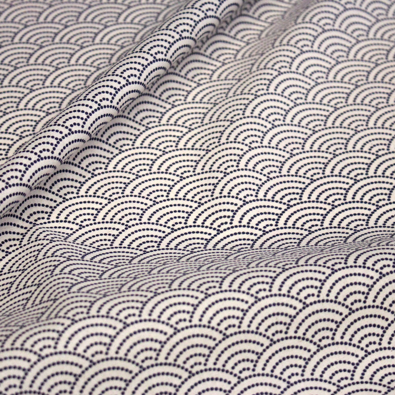 Tissu cotonnade motif japonais SEIGAIHA : écru/bleu et bleu/écru - COLLECTION JAPON INDIGO - tissuspipi.com