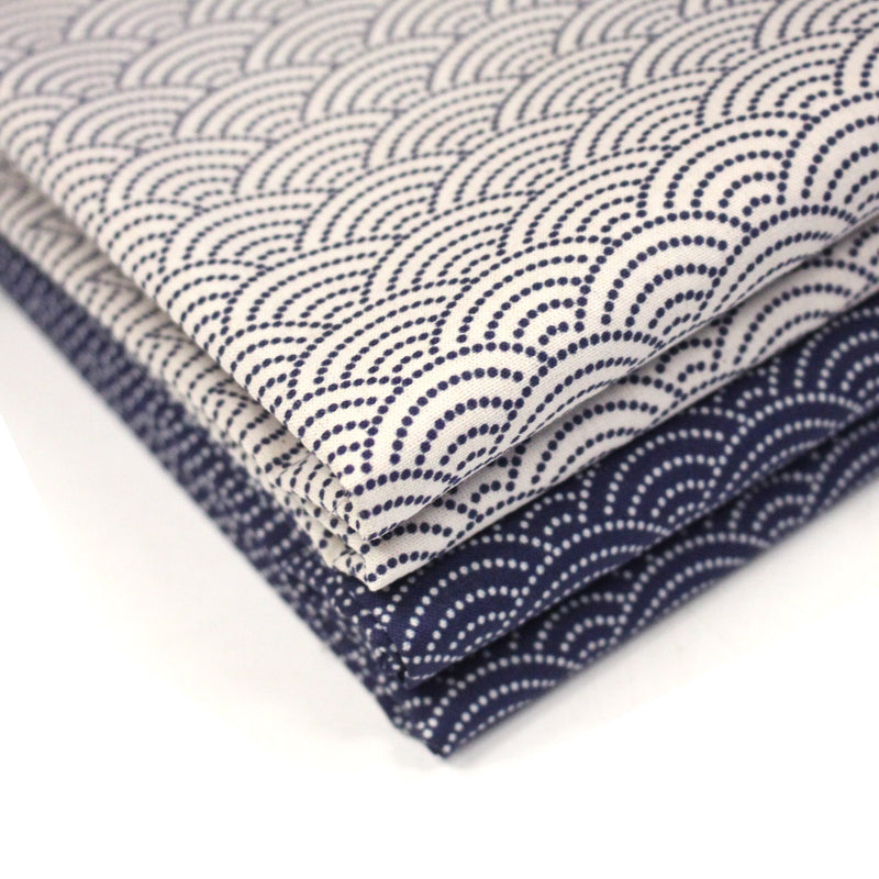 Tissu cotonnade motif japonais SEIGAIHA : écru/bleu et bleu/écru - COLLECTION JAPON INDIGO - tissuspipi.com
