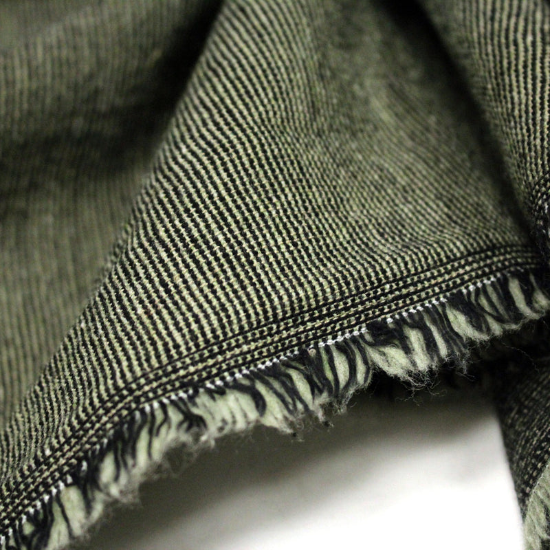 Tissu lainage faux - uni vert amande & noir - Fabrication italienne - tissuspipi.com