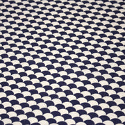 Tissu cotonnade motif japonais écailles KIKKO – Bleu indigo & écru - tissuspipi.com